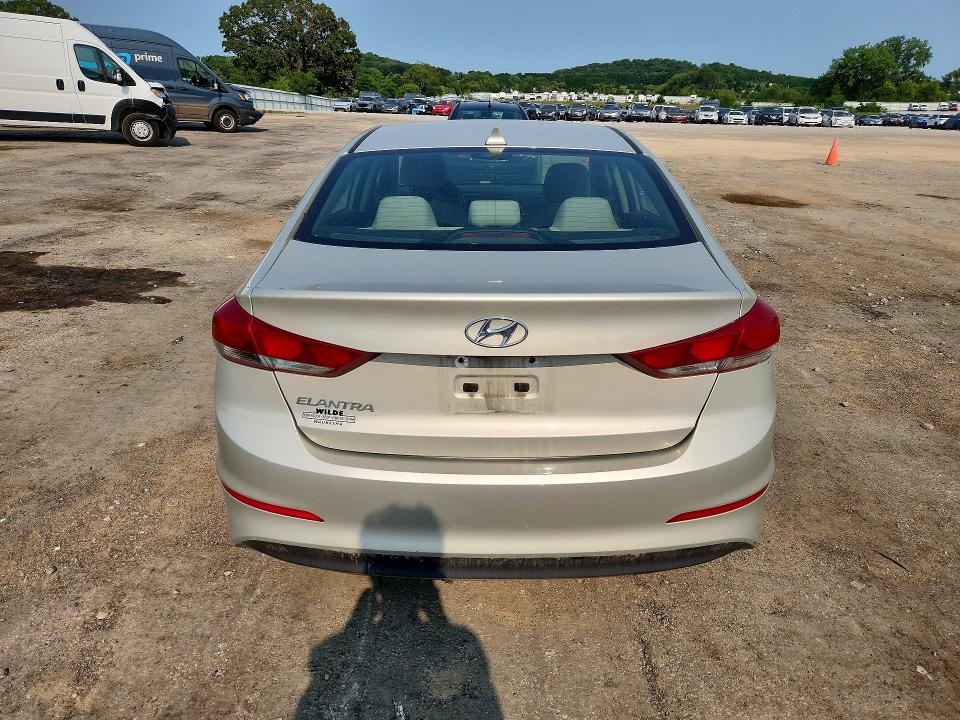 Продажа на аукционе авто 2017 Hyundai Elantra, vin: 5NPD84LF9HH165481, номер лота: 62863966