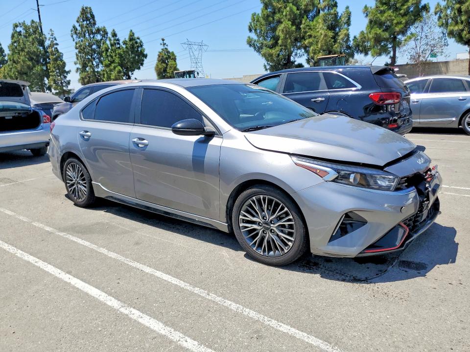 63143656 :رقم المزاد ، 3KPF54AD9PE568558 vin ، 2023 Kia Forte مزاد بيع