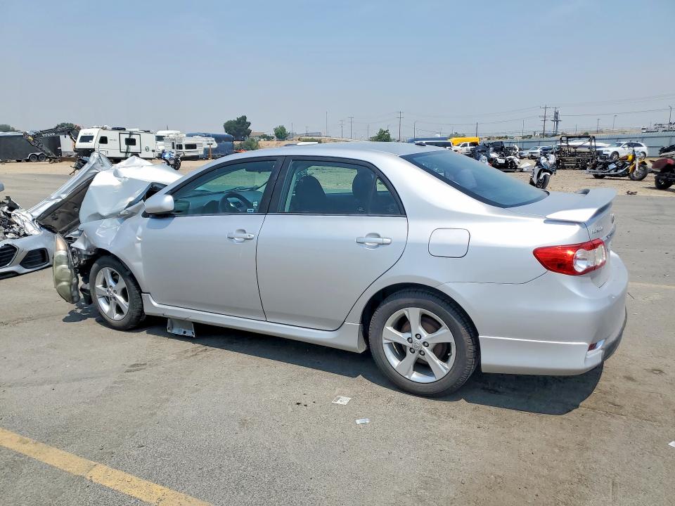 61732746 :رقم المزاد ، 2T1BU4EE6BC734997 vin ، 2011 Toyota Corolla مزاد بيع
