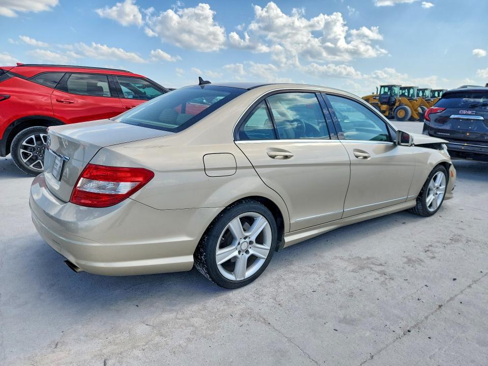 2010 Mercedes-benz C მანქანა იყიდება აუქციონზე, vin: WDDGF5EB6AR107190, აუქციონის ნომერი: 59717716