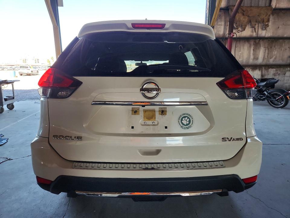 61728186 :رقم المزاد ، JN8AT2MV2JW354912 vin ، 2018 Nissan Rogue مزاد بيع