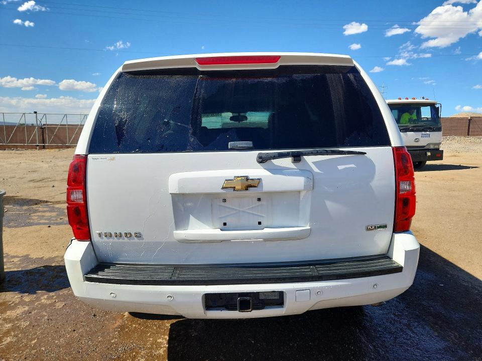 59361656 :رقم المزاد ، 1GNSKBE06BR245575 vin ، 2011 Chevrolet Tahoe مزاد بيع