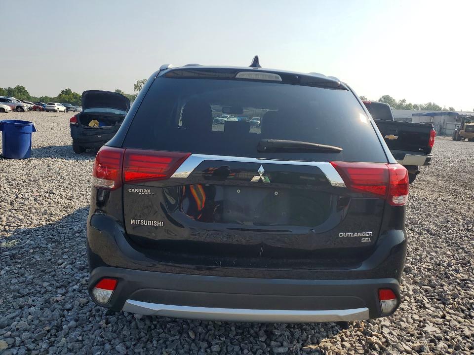2018 Mitsubishi Outlander მანქანა იყიდება აუქციონზე, vin: JA4AD3A36JZ011787, აუქციონის ნომერი: 63350546