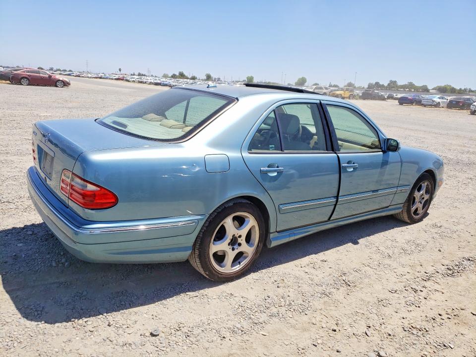 63252866 :رقم المزاد ، WDBJF65J12B476304 vin ، 2002 Mercedes-benz E مزاد بيع