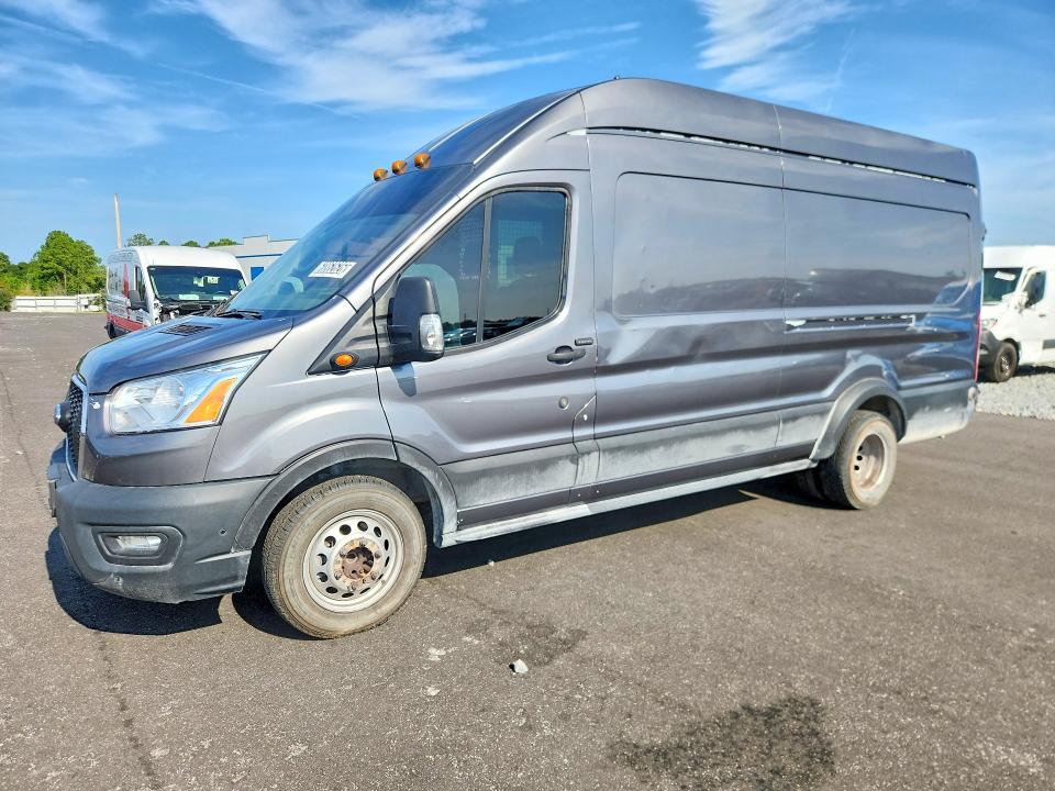 60862626 :رقم المزاد ، 1FTRU8XG0NKA21147 vin ، 2022 Ford Transit مزاد بيع