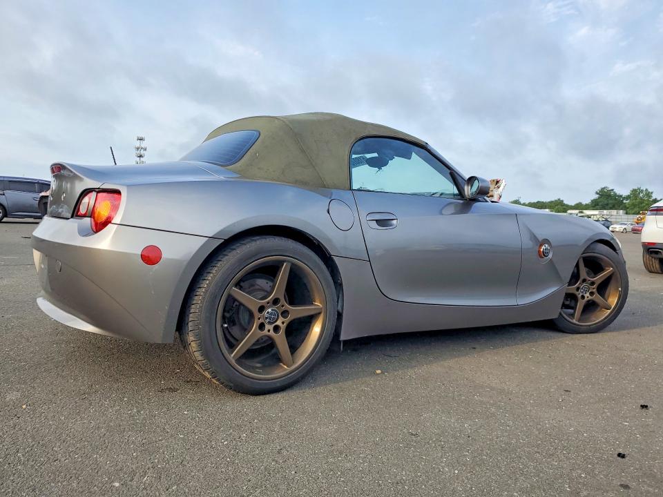 2004 Bmw Z4 მანქანა იყიდება აუქციონზე, vin: 4USBT33524LR68088, აუქციონის ნომერი: 61807576