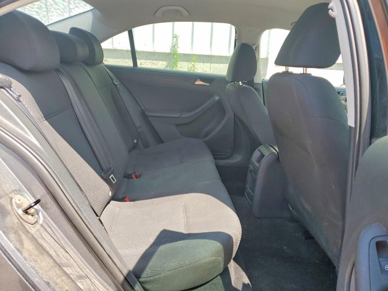 60581816 :رقم المزاد ، 3VW1K7AJ5DM270890 vin ، 2013 Volkswagen Jetta مزاد بيع