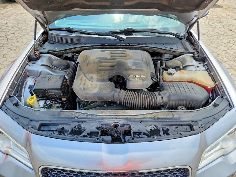62089746 :رقم المزاد ، 2C3CCAAG3FH837906 vin ، 2015 Chrysler 300 مزاد بيع