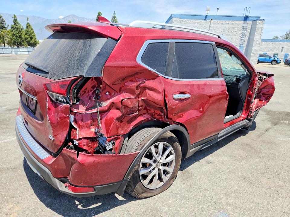 Продаж на аукціоні авто 2018 Nissan Rogue, vin: 5N1AT2MT3JC823254, номер лоту: 62452416