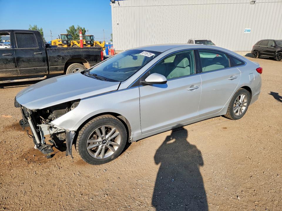 2015 Hyundai Sonata მანქანა იყიდება აუქციონზე, vin: 5NPE24AF8FH191043, აუქციონის ნომერი: 63186726