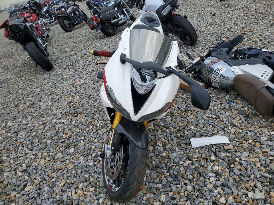 62851846 :رقم المزاد ، SMTA02YK7HJ787459 vin ، 2017 Triumph Motorcycle Daytona 675r مزاد بيع
