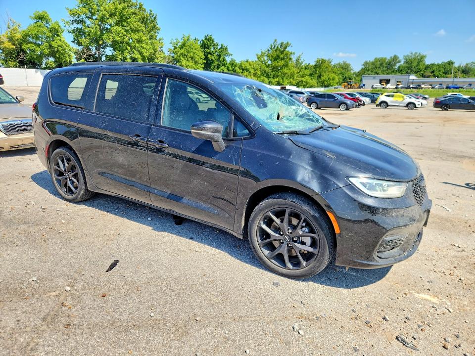 Продажа на аукционе авто 2023 Chrysler Pacifica, vin: 2C4RC3BG6PR623102, номер лота: 60762976