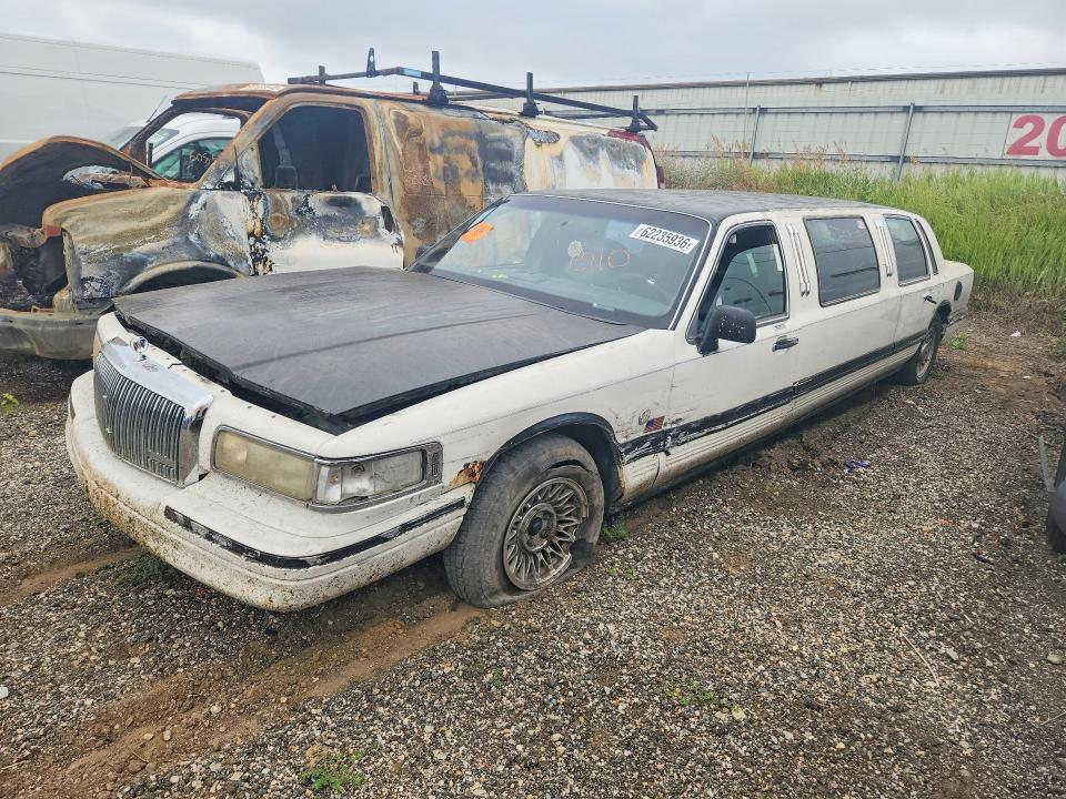 Продаж на аукціоні авто 1995 Lincoln Town Car, vin: 1LNLM81W9SY624754, номер лоту: 62235936