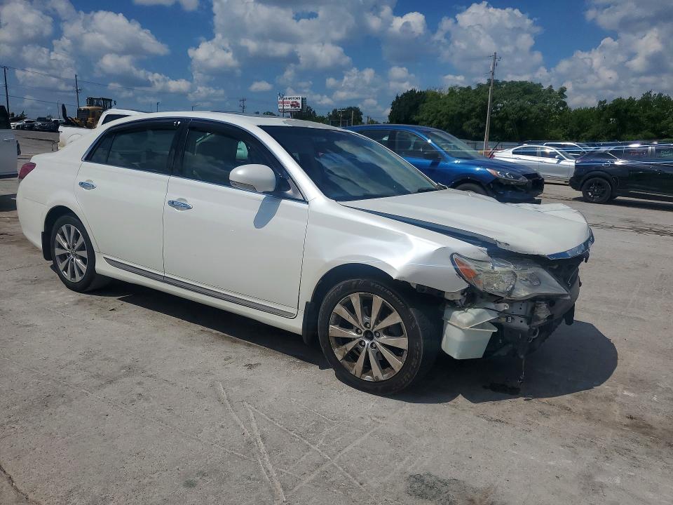 60630576 :رقم المزاد ، 4T1BK3DB7BU428705 vin ، 2011 Toyota Avalon مزاد بيع