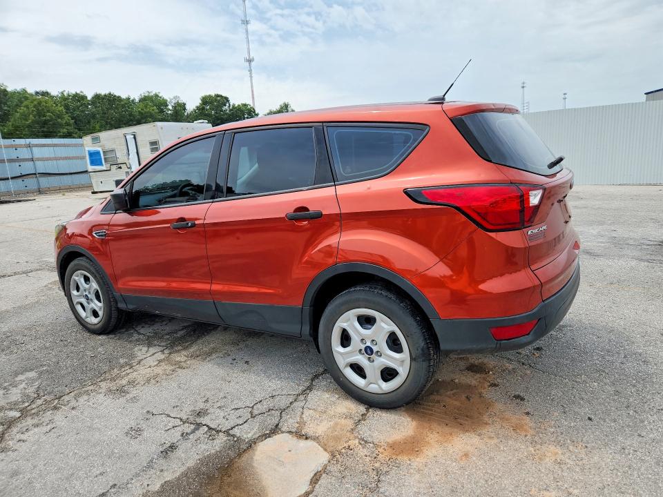Продаж на аукціоні авто 2019 Ford Escape, vin: 1FMCU0F79KUB60097, номер лоту: 62070046