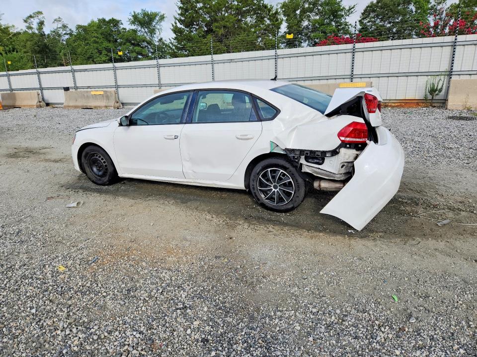 60875036 :رقم المزاد ، 1VWAP7A32EC010324 vin ، 2014 Volkswagen Passat مزاد بيع