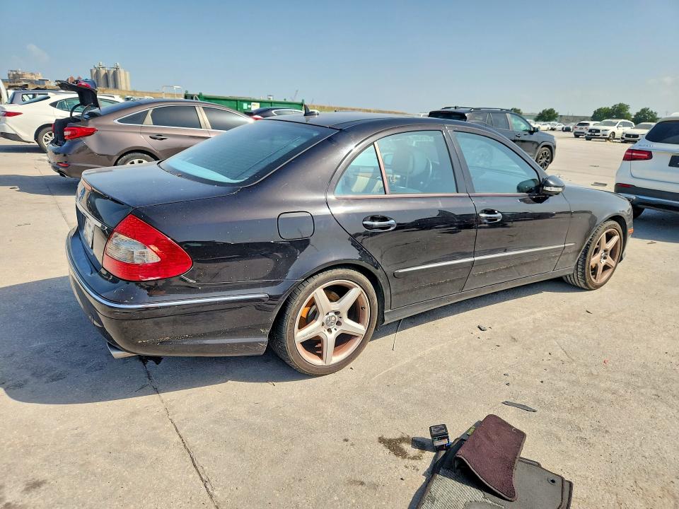 Продажа на аукционе авто 2007 Mercedes-benz E, vin: WDBUF56X37B031225, номер лота: 61876386