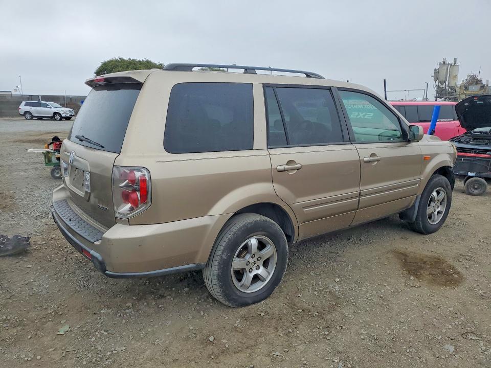 60607356 :رقم المزاد ، 2HKYF18526H563926 vin ، 2006 Honda Pilot مزاد بيع