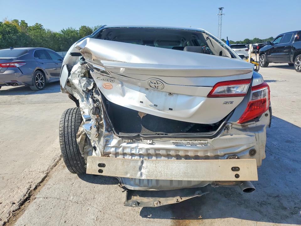 62225656 :رقم المزاد ، 4T1BF1FK9CU090585 vin ، 2012 Toyota Camry مزاد بيع