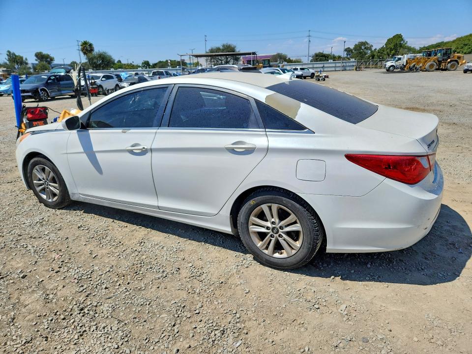 61344926 :رقم المزاد ، 5NPEB4AC5DH710472 vin ، 2013 Hyundai Sonata مزاد بيع