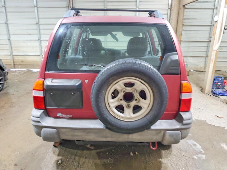 62340496 :رقم المزاد ، 2CNBE13C2Y6911631 vin ، 2000 Chevrolet Tracker مزاد بيع
