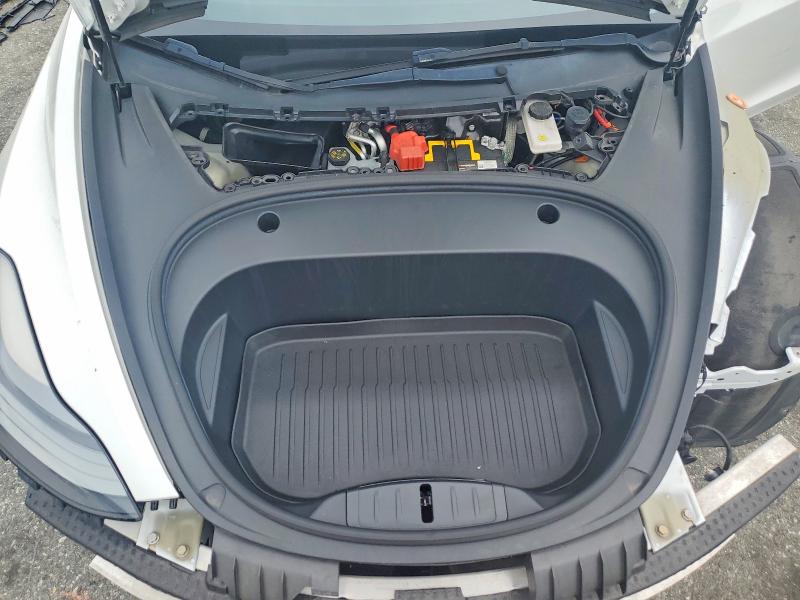 Продаж на аукціоні авто 2022 Tesla Model 3, vin: 5YJ3E1EB4NF114493, номер лоту: 61561306