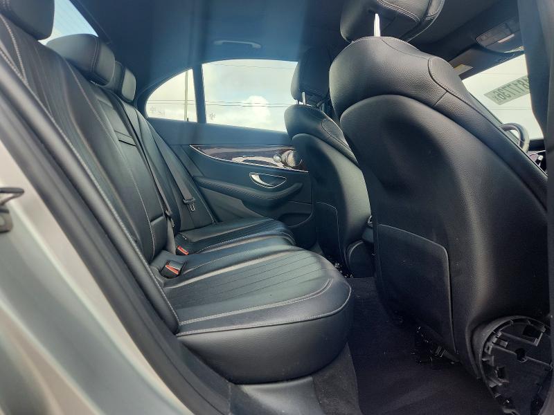 61817736 :رقم المزاد ، WDDZF4JB7HA045722 vin ، 2017 Mercedes-benz E مزاد بيع