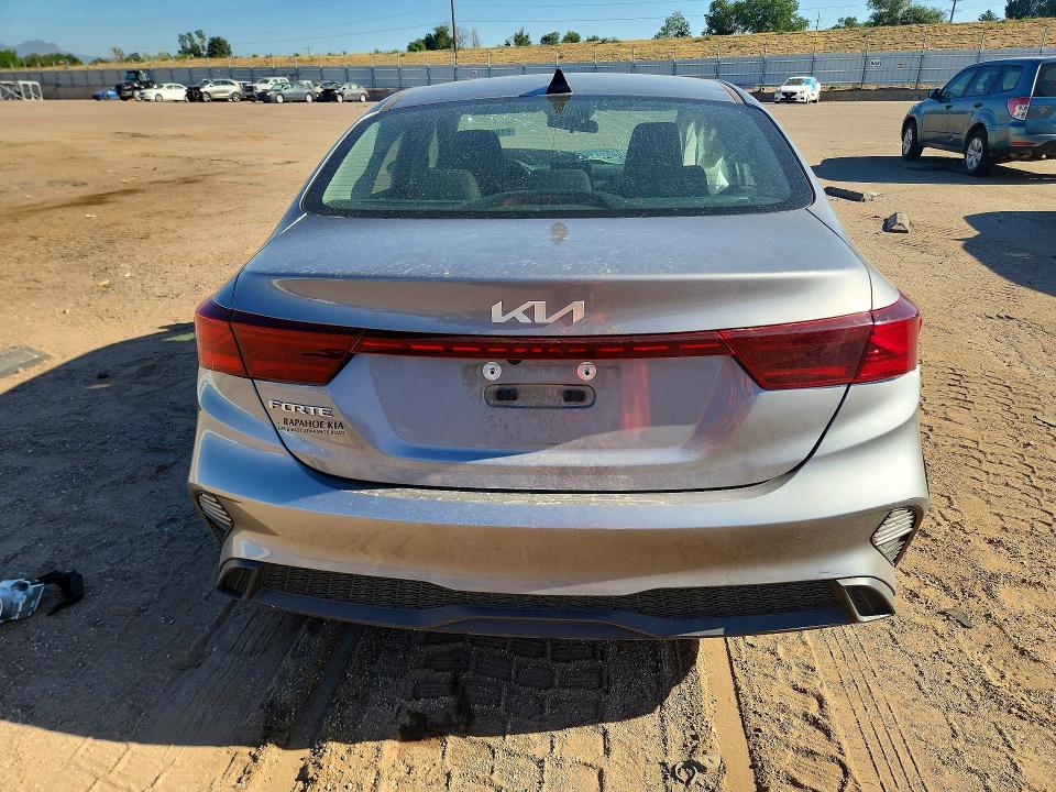 2023 Kia Forte მანქანა იყიდება აუქციონზე, vin: 3KPF24AD0PE543685, აუქციონის ნომერი: 61814306
