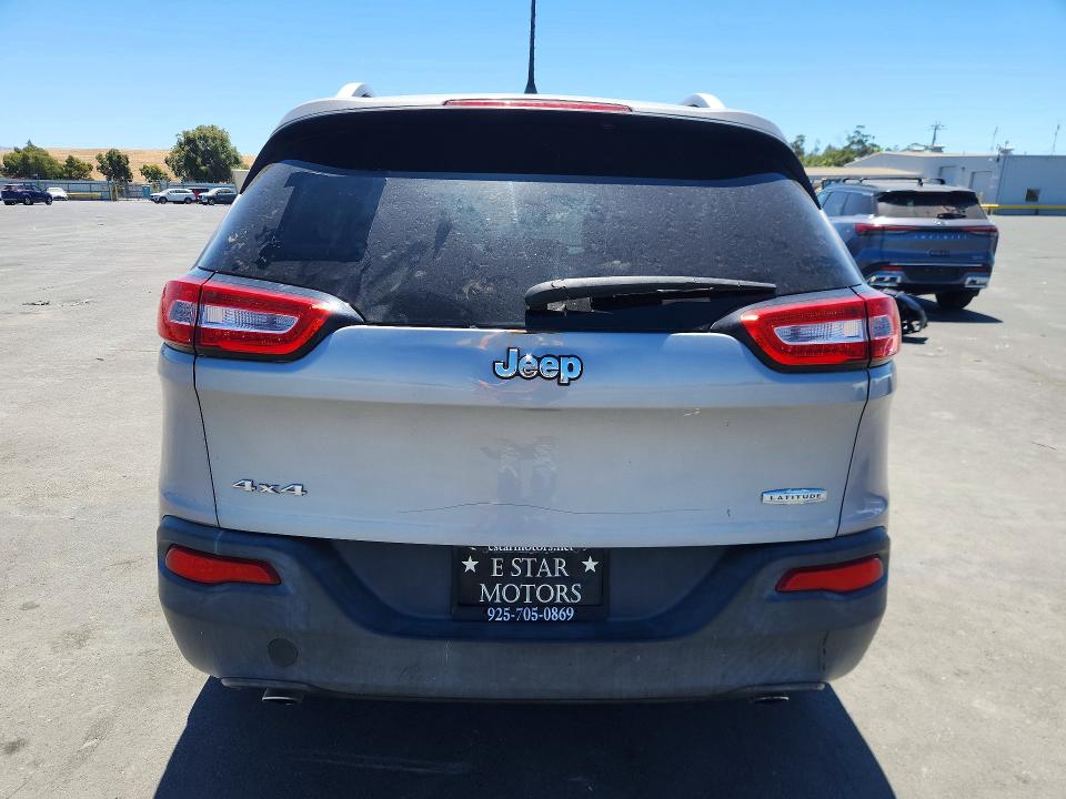 63239996 :رقم المزاد ، 1C4PJMCS8EW315424 vin ، 2014 Jeep Cherokee مزاد بيع