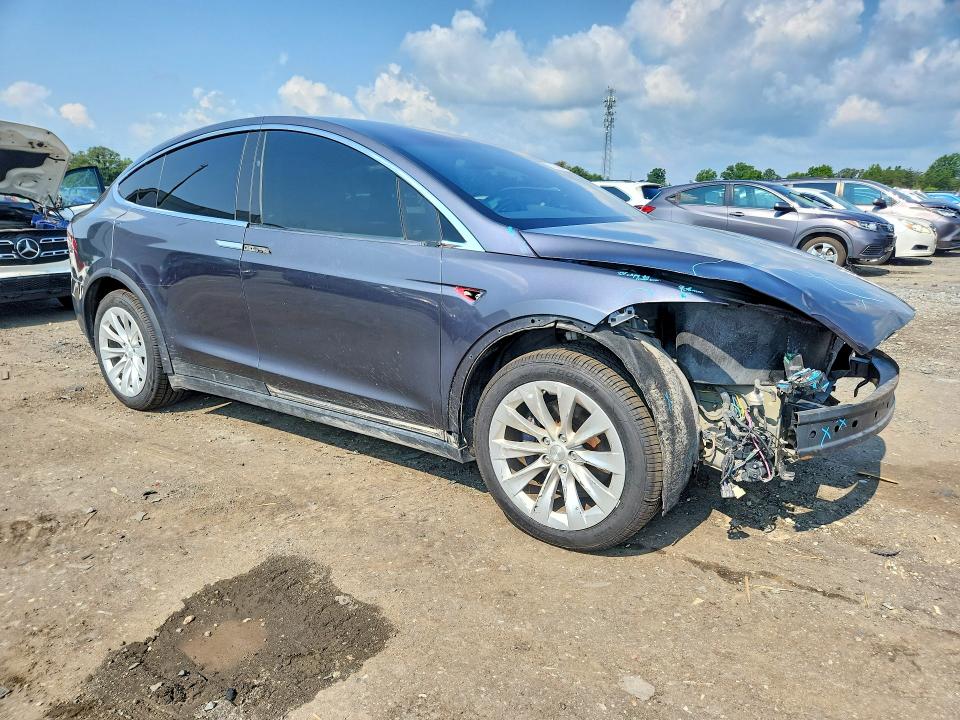 2017 Tesla Model X მანქანა იყიდება აუქციონზე, vin: 5YJXCBE24HF075373, აუქციონის ნომერი: 62766826