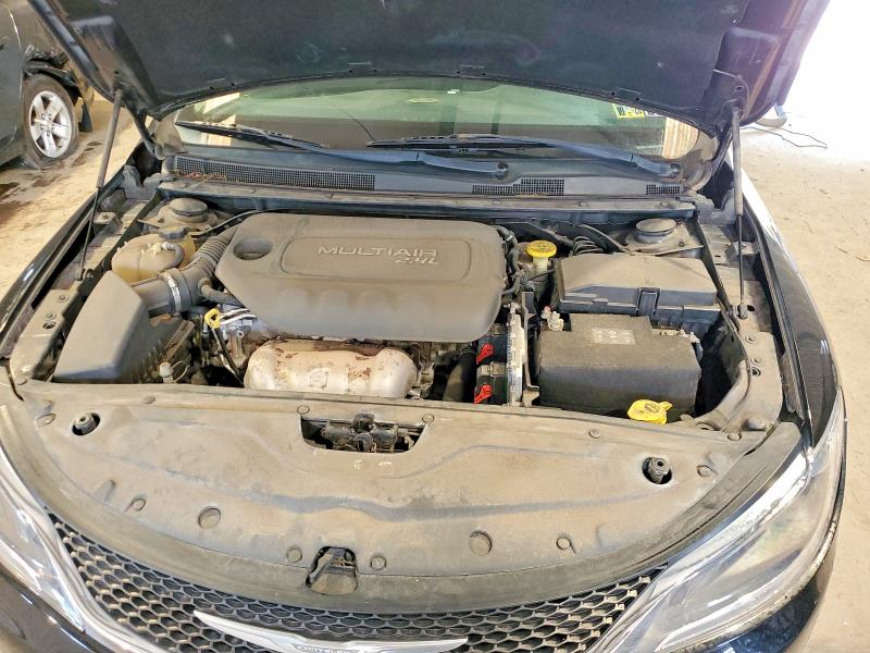61953016 :رقم المزاد ، 1C3CCCABXFN733274 vin ، 2015 Chrysler 200 مزاد بيع