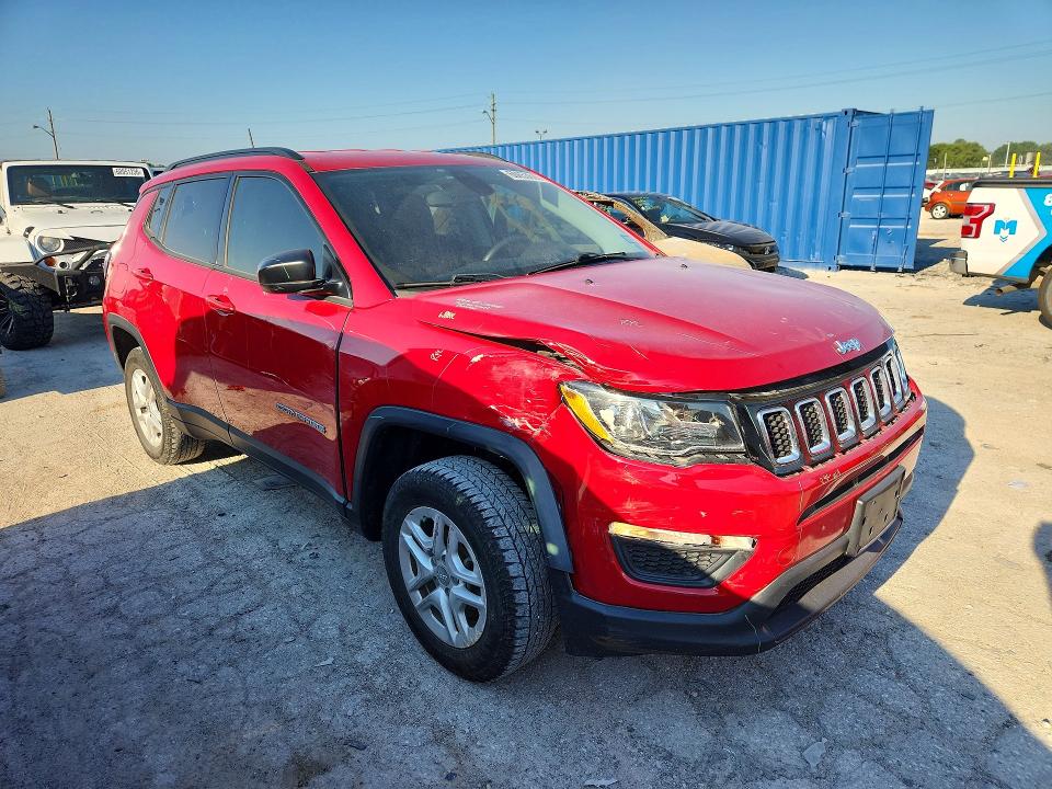 60653686 :رقم المزاد ، 3C4NJDAB3JT455181 vin ، 2018 Jeep Compass مزاد بيع