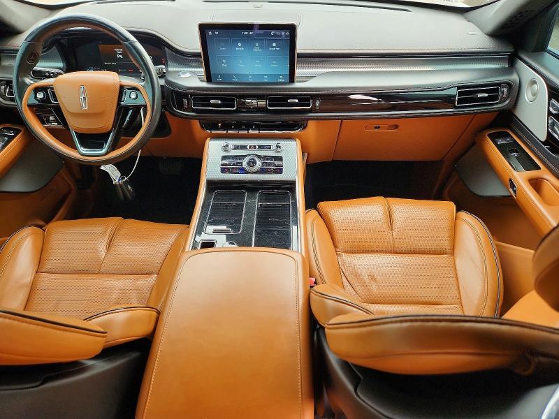 60385576 :رقم المزاد ، 5LM5J9XC4NGL03619 vin ، 2022 Lincoln Aviator مزاد بيع