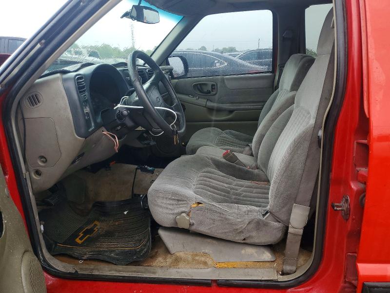 1998 Chevrolet Blazer მანქანა იყიდება აუქციონზე, vin: 1GNDT13W4W2119284, აუქციონის ნომერი: 73343165