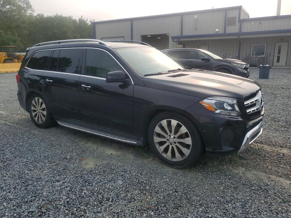 62707996 :رقم المزاد ، 4JGDF6EE2HA896861 vin ، 2017 Mercedes-benz Gls مزاد بيع