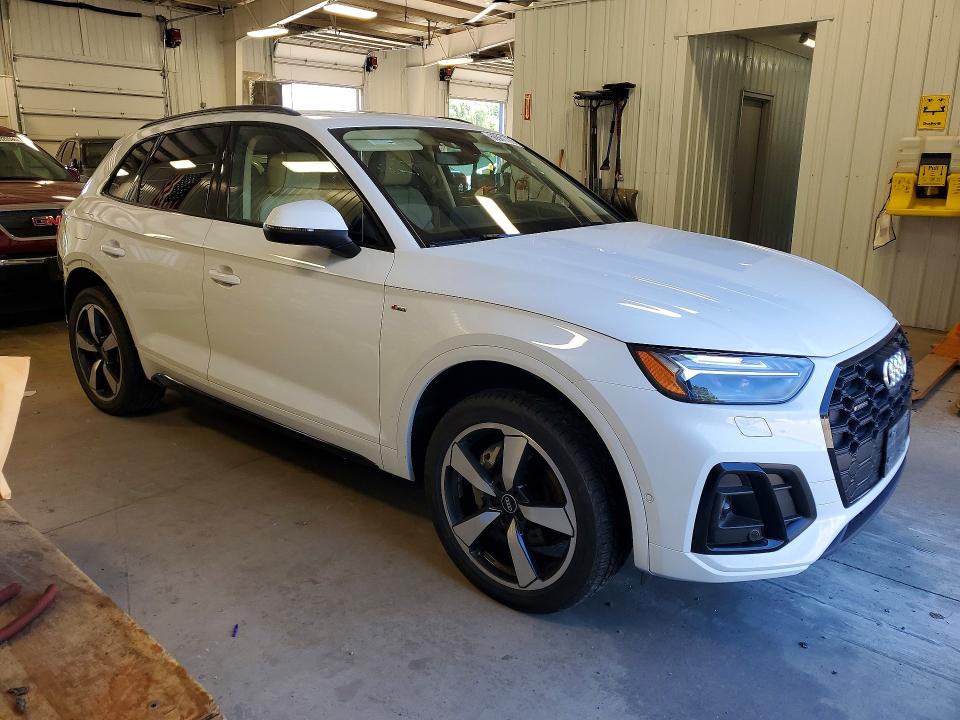 60561726 :رقم المزاد ، WA1FAAFY2N2003126 vin ، 2022 Audi Q5 مزاد بيع