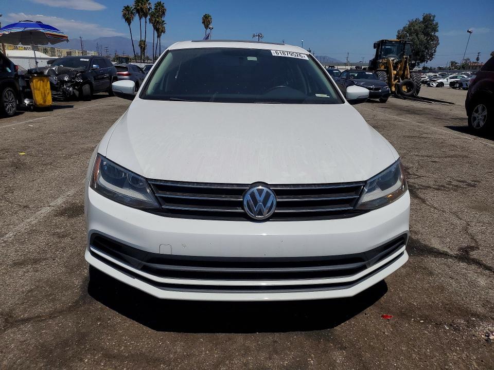 61879526 :رقم المزاد ، 3VWD17AJXFM310268 vin ، 2015 Volkswagen Jetta مزاد بيع
