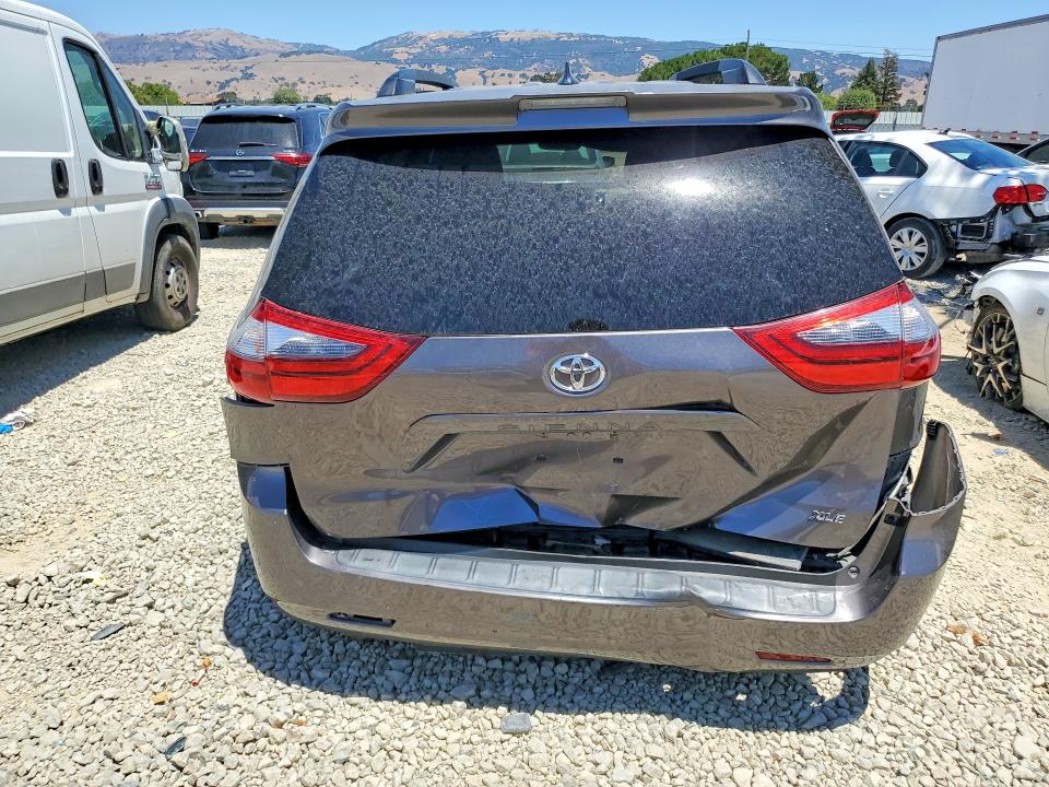 60985696 :رقم المزاد ، 5TDYZ3DC3LS069961 vin ، 2020 Toyota Sienna مزاد بيع