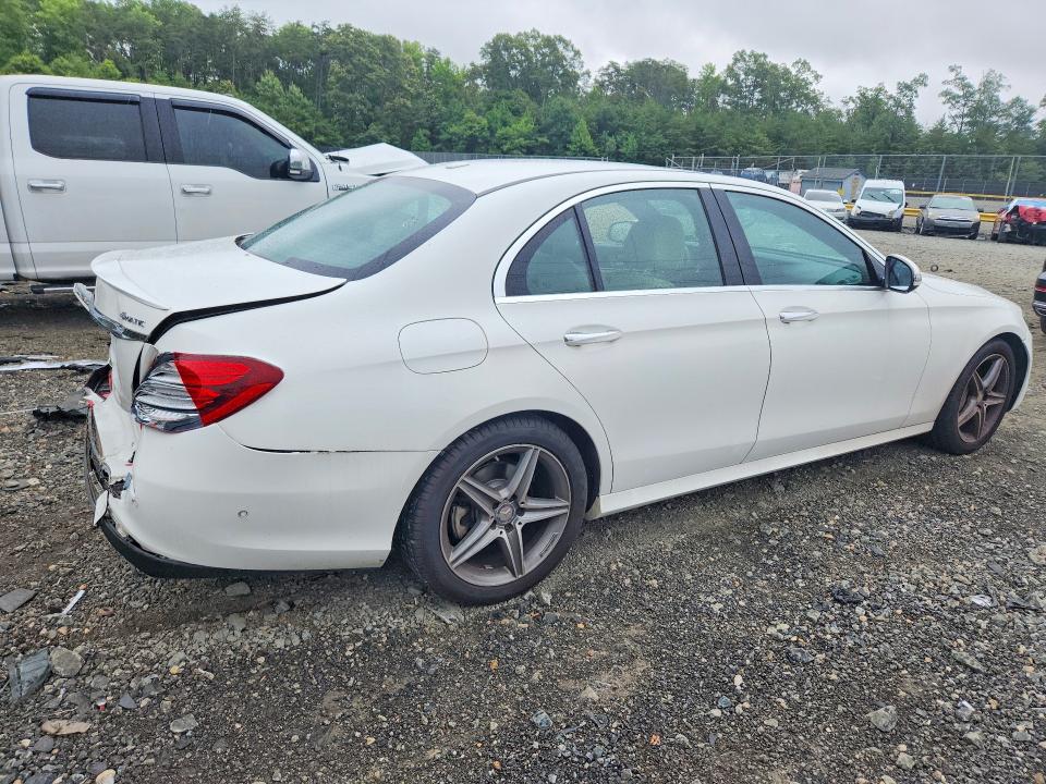 60401556 :رقم المزاد ، WDDZF4KB7HA050157 vin ، 2017 Mercedes-benz E مزاد بيع