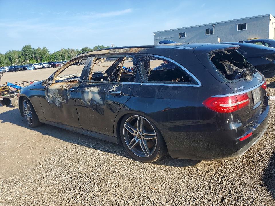 58181286 :رقم المزاد ، WDDZH6GB9JA328027 vin ، 2018 Mercedes-benz E مزاد بيع