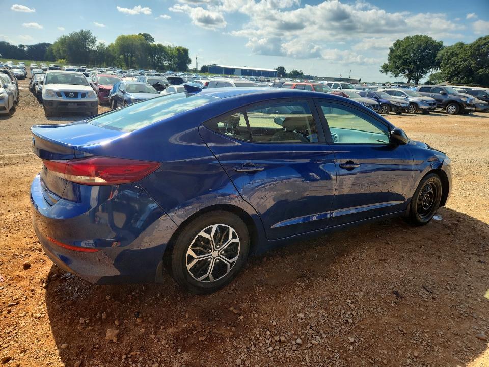 2018 Hyundai Elantra მანქანა იყიდება აუქციონზე, vin: 5NPD74LF9JH362241, აუქციონის ნომერი: 61636446