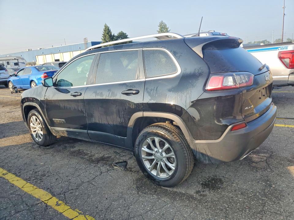 61370406 :رقم المزاد ، 1C4PJMCXXKD102686 vin ، 2019 Jeep Cherokee مزاد بيع