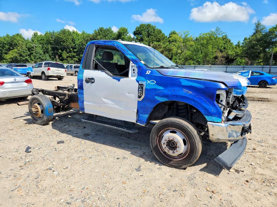 60249456 :رقم المزاد ، 1FDUF4HN8LED97516 vin ، 2020 Ford F450 مزاد بيع