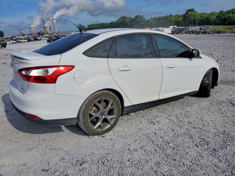 60896736 :رقم المزاد ، 1FADP3F27EL416338 vin ، 2014 Ford Focus مزاد بيع