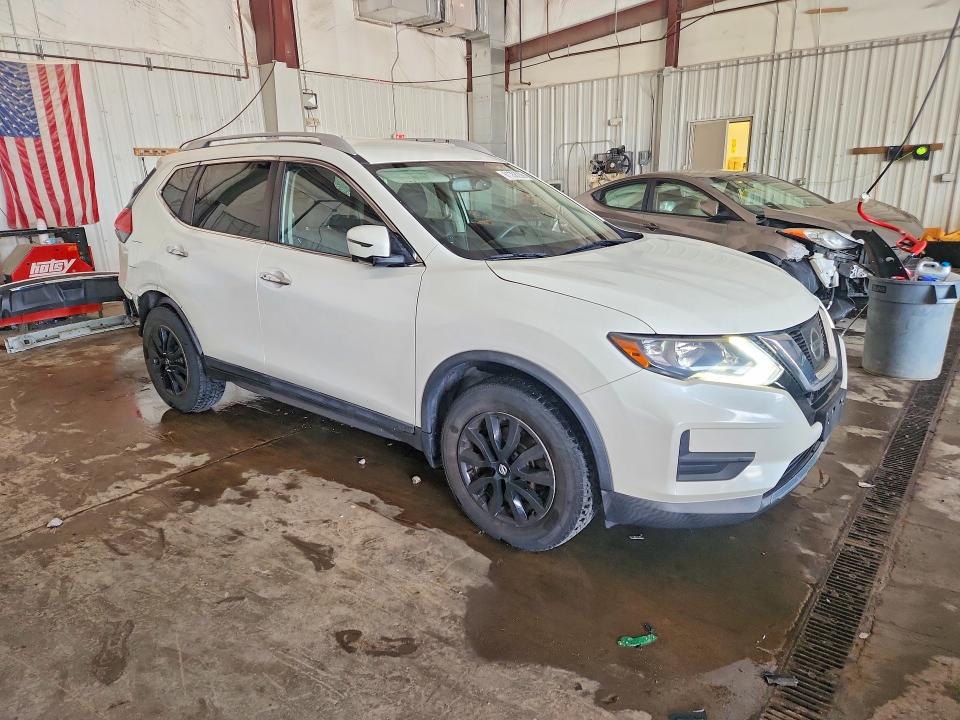 Продажа на аукционе авто 2017 Nissan Rogue, vin: KNMAT2MV2HP578763, номер лота: 61358206