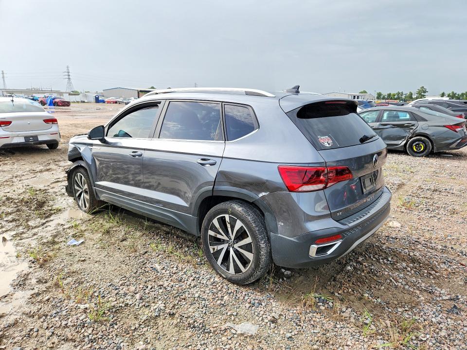 2022 Volkswagen Taos მანქანა იყიდება აუქციონზე, vin: 3VVWX7B21NM044432, აუქციონის ნომერი: 61047866
