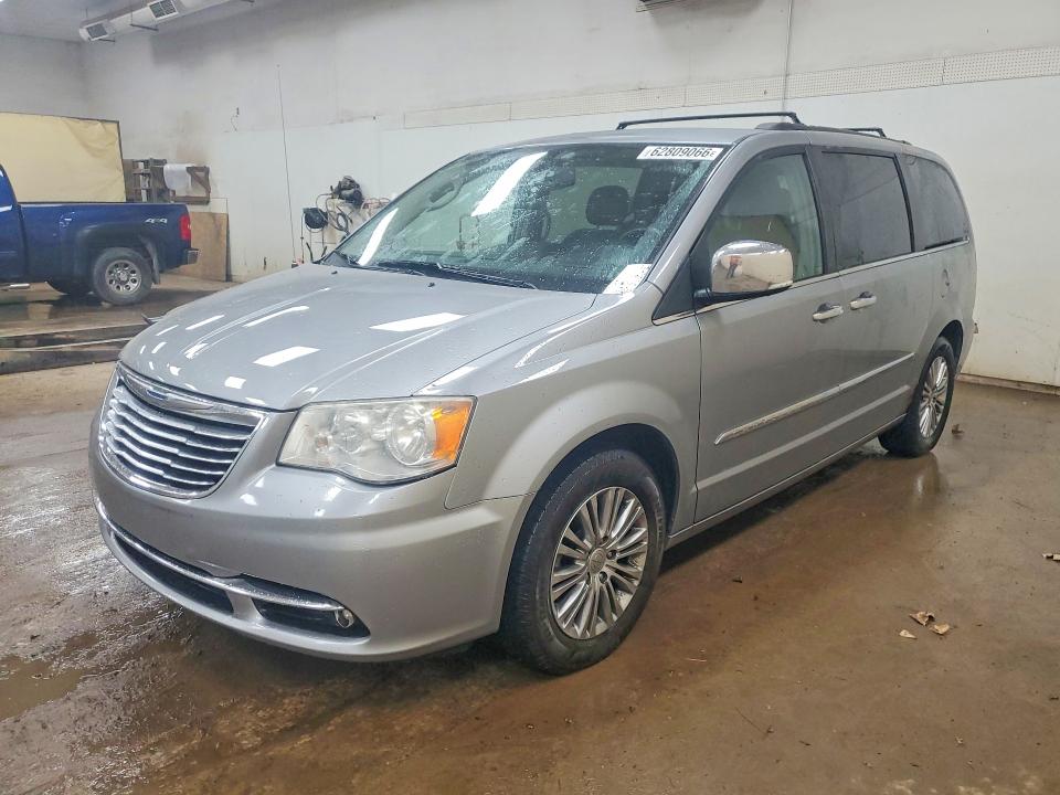 Продажа на аукционе авто 2013 Chrysler Town & Country, vin: 2C4RC1CG8DR682697, номер лота: 62809066