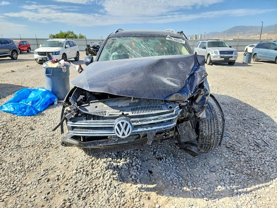 Продажа на аукционе авто 2017 Volkswagen Tiguan, vin: WVGRV7AX1HW507099, номер лота: 60500786