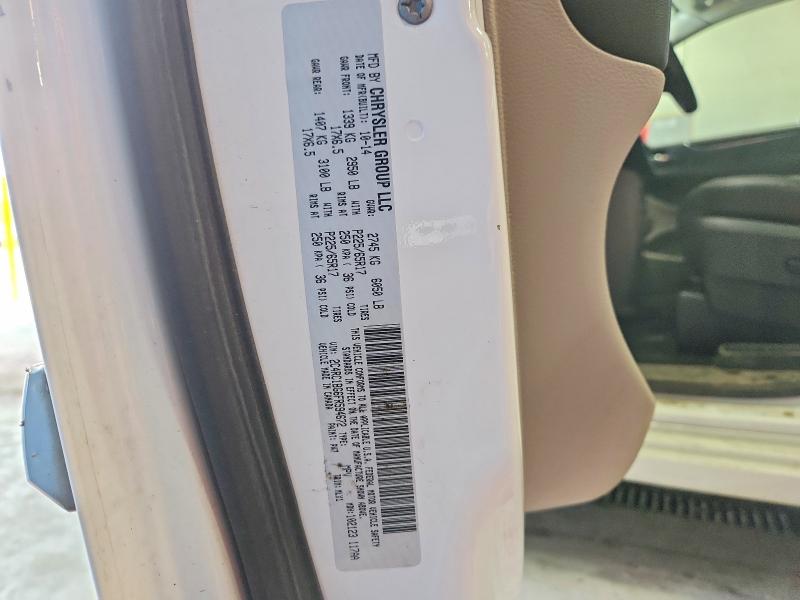 2015 Chrysler Town & Country მანქანა იყიდება აუქციონზე, vin: 2C4RC1BG6FR594672, აუქციონის ნომერი: 85629025