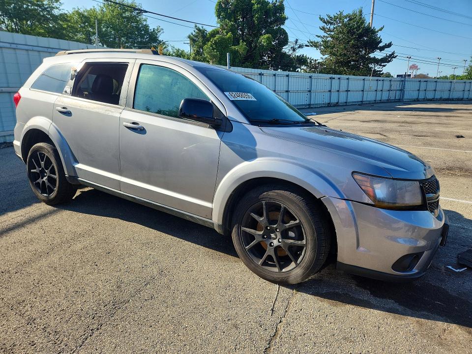 62488056 :رقم المزاد ، 3C4PDDEG8JT323037 vin ، 2018 Dodge Journey مزاد بيع